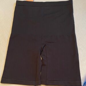 New!! Fresh Control Mid-Waist Shaper Bike Shorts